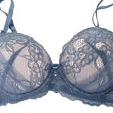 解けるサイドストリングに心ときめくバイカラー×レースが美しく肌を彩るブラ ショー… | GRAXIA | 詳細画像19 