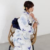柔らかな生成りに青く揺らめく金魚が涼を呼び大人の女性の清廉な美しさを引き立てる浴… | GRAXIA | 詳細画像11