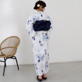 柔らかな生成りに青く揺らめく金魚が涼を呼び大人の女性の清廉な美しさを引き立てる浴… | GRAXIA | 詳細画像4