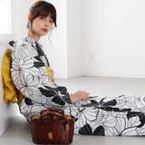 凛とした黒の色彩が生成りの生地に美しく映え気品ある佇まいと圧倒的な存在感を演出す… | GRAXIA | 詳細画像10