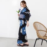 黒地に咲く鮮やかな青と白のマーガレットがモダンで洗練された大人の夏を演出する浴衣… | GRAXIA | 詳細画像3