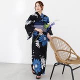 黒地に咲く鮮やかな青と白のマーガレットがモダンで洗練された大人の夏を演出する浴衣… | GRAXIA | 詳細画像6