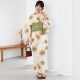 生成りの地に咲き誇る大輪の向日葵が夏の日差しに映え華やかな魅力を存分に引き立てる… | GRAXIA | 詳細画像6