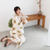 生成りの地に咲き誇る大輪の向日葵が夏の日差しに映え華やかな魅力を存分に引き立てる… | GRAXIA | 詳細画像9