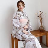 シックな色合いの薔薇が凛とした美しさを引き出し夏の装いに落ち着いた気品と華やぎを… | GRAXIA | 詳細画像11