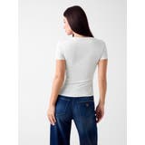 [GUESS] MINI Logo V-Neck Tee | GUESS【WOMEN】 | 詳細画像2 