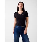 JBLK | [GUESS] MINI Logo V-Neck Tee | GUESS【WOMEN】