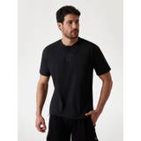 JBLK | [GUESS] CASTORE Cn T-Shirt | GUESS【MEN】