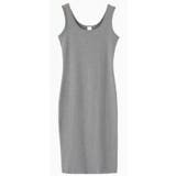 グレー | レディース ノースリーブ ロングワンピ ワンピース 着痩せ 伸縮性 | HAMOONDE