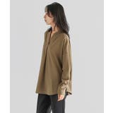 グレージュ | 大人の抜け感。梨地スキッパーブラウス ブラウス シャツ | HAPPY急便 by VERITA.JP