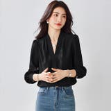 ブラック | サテン風シャツブラウス Vネックトップス | WITCH