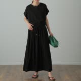 ブラック(Uネック) | ワンピース Tシャツ ロングワンピ プリーツ Tシャツワンピ 二の腕カバー U | HUG.U