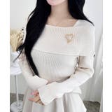 オフホワイト | 12Gブローチ付オフショルニット | INGNI