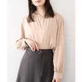 ベージュ | シャーリングネックデザインブラウス/洗える/WEB限定サイズあり | OFUON
