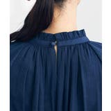 【洗える/イージーケア】サテンフリルネックブラウス | a.v.v【WOMEN】 | 詳細画像37 