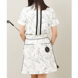 ホワイト | レディースゴルフウエア フラワーモチーフプリントタイトスカート | a.v.v【WOMEN】