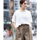 ホワイト(90) | 【大きいサイズ】ビジューネックTシャツ | eur3