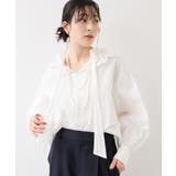オフホワイト(15) | フリルネックブラウス | VIS 