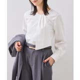 オフホワイト(15) | フロントねじりデザインブラウス | VIS 