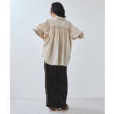 【WEB限定】バックシャーリングフリルシャツブラウス | VIS | 詳細画像3