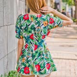 花柄×リーフ柄の華やかなデザインでシーズンムード漂うリゾート柄フレアワンピース | KawaiCat | 詳細画像3