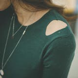 片側だけのショルダーホールが密かにセクシー♪アシンメトリー肩開きデザイン長袖ニッ… | KawaiCat | 詳細画像4 