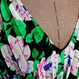 ゆらゆらシルエットでフェミニンな印象に♪シフォンプリーツAライン前後Vネックフラ… | KawaiCat | 詳細画像5