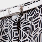 ユニークな幾何学模様のプリントが印象的♪ベルト装飾で綺麗に決まるショートパンツ | KawaiCat | 詳細画像8 