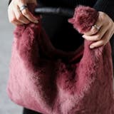 トライアングルファーバッグ ワンハンドル ふわふわ | GUSCIO | 詳細画像36 