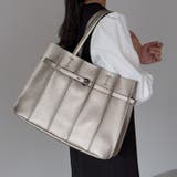 シャンパン | プリーツトートバッグ ベルトモチーフ A4 通勤 通学 軽量 12-1227 | GUSCIO