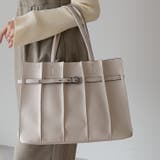 グレージュ | プリーツトートバッグ ベルトモチーフ A4 通勤 通学 軽量 12-1227 | GUSCIO