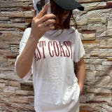 WHITE | ロゴプリントワンショルダー風カットソートップス/肩ひも付き | LETee