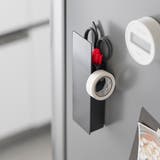 山崎実業 tower 隠せるマグネットカッターホルダー | livingut | 詳細画像13