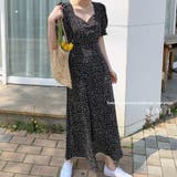 ドット柄ワンピース スイート ハートネック 半袖 パフスリーブ 小花柄 カジュアル ガーリー ロング丈 スカートフェミニン 韓国ファッション 春 夏 リボン レトロ きれいめ 大人カワイイ モノトーン スカート 水玉 レディ デート 女子会 エレガント サンダルコーデ