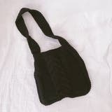 ブラック | ケーブル編みニットハンドバッグ | LUPIS