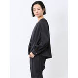光沢サテン 長袖プルオーバーブラウス(セットアップ可能) | TAKA-Q WOMEN | 詳細画像16