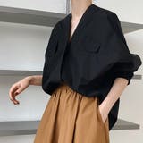 ブラック | 立体デザインが着るだけで大人の抜け感を作るコットンシャツ Vネック 飾りポケット | maison de LATIR