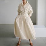 ホワイト | 一枚で主役になるタックフレアシャツワンピース ロングワンピース 長袖 | maison de LATIR
