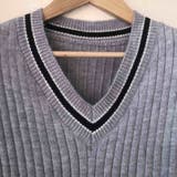 こなれカジュアルコーデに仕上げる配色ラインVネックニットベスト 大人 可愛い | maison de LATIR | 詳細画像9