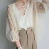 透け感素材で女性らしさを演出するシアーノーカラーブラウス 羽織り 前開き | maison de LATIR | 詳細画像1 