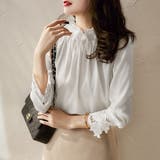 ホワイト | 今っぽい抜け感きれいめスカラップブラウス セレモニー フリル | maison de LATIR