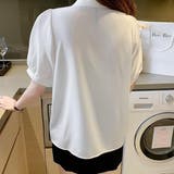 オフィスシーンを華やかにする半袖ボウタイシャツ ジャケットコーデ レイヤード | maison de LATIR | 詳細画像3