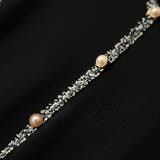 リッチな雰囲気を演出するパールボタン付きパイピングVネックニット プルオーバー … | maison de LATIR | 詳細画像9 