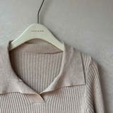 落ち着いたシンプルなデザインに大きめの襟が印象的なリブニットセーター トップス … | maison de LATIR | 詳細画像12 