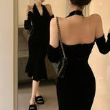 モダンでエレガントなデザインのベロアノースリーブワンピース ホルターネック | maison de LATIR | 詳細画像5