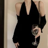 ブラック | モダンでエレガントなデザインのベロアノースリーブワンピース ホルターネック | maison de LATIR