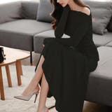 上品シルエット程よくボディラインに沿うオフショルフレアワンピース ロング丈 長袖 | maison de LATIR | 詳細画像3 