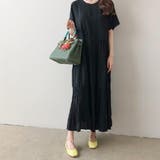 ブラック | 幅広いシーンで活躍間違いなし!ティアードプリーツワンピース ソリッドカラー | maison de LATIR