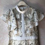 華奢見え抜群！可憐なフリルスリーブレースワンピース ベージュ フラワーモチーフ刺繍 | maison de LATIR | 詳細画像9 