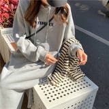 大人カジュアルに仕上げるフード付きトレーナーワンピース カジュアルコーデ | maison de LATIR | 詳細画像4 